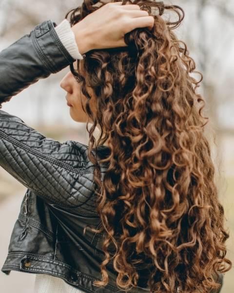 Curly Hair Tips | How To Get Natural Curls | FEELUNIQUE
