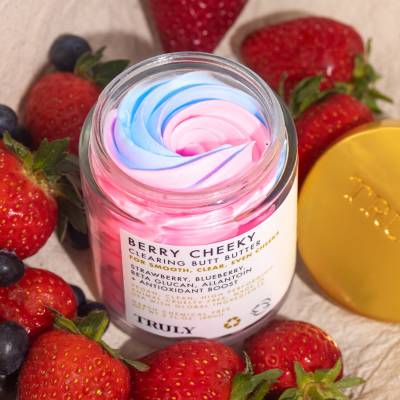 TRULY Berry Cheeky Clearing Butt Butter 120ml